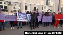Скопје, протест пред Министерство за здравство на болни од цистична фиброза, 26, 12. 2023