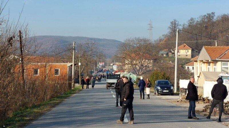 Ko treba da ukloni barikade na severu Kosova?