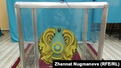 Урна с бюллетенем. Архивное фото