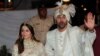 Болливуд жылдыздары Алия Бхатт менен Ранбир Капурдун үйлөнүү үлпөтү. Мумбай, 14-апрель 2022-жыл. 