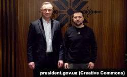 Президент України Володимир Зеленський і тодішній президент Польщі Анджей Дуда. Жешув, 22 грудня 2022 року