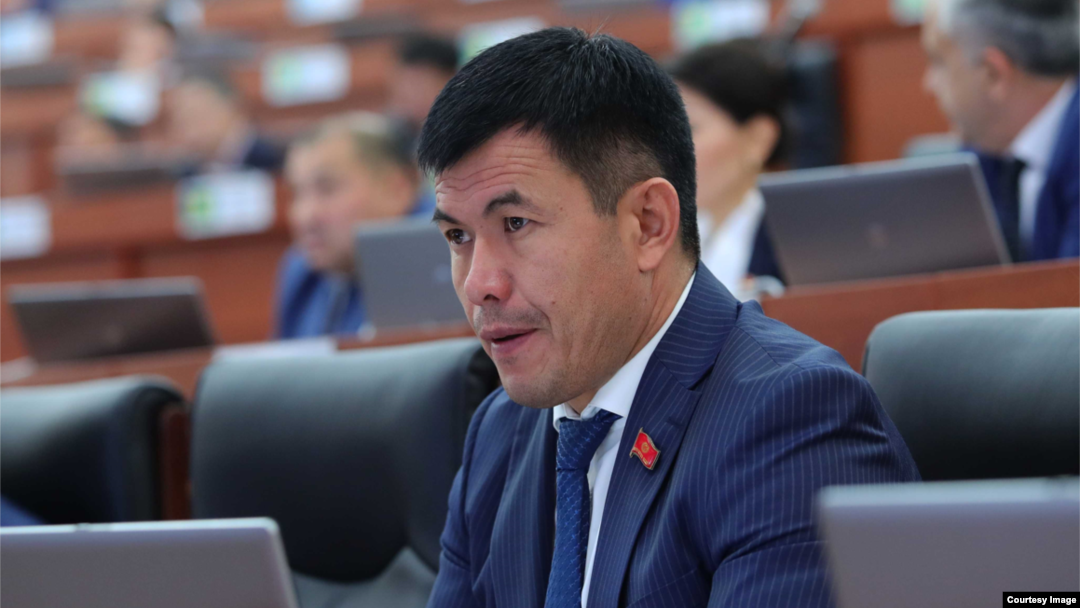 Өмүрбек Бакиров.
