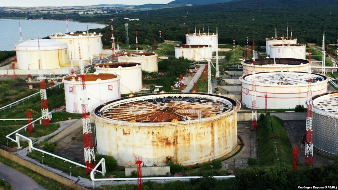 Рафинерията "Лукойл Нефтохим" в Бургас