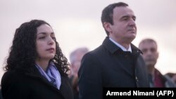 Predsednica Kosova Vjosa Osmani i premijer Kosova Albin Kurti u Račku 15. januar 2023.