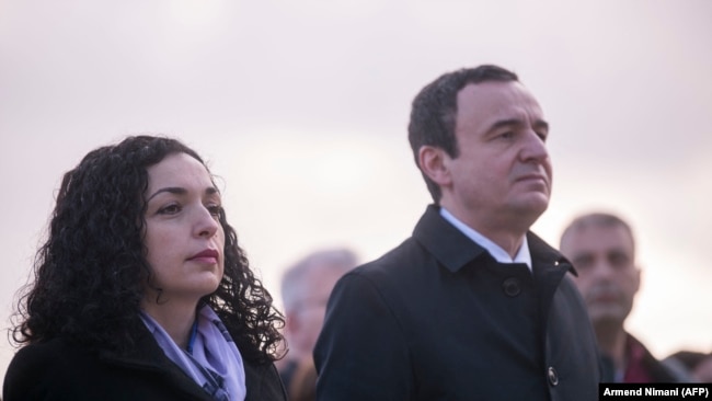 Osmani dhe Kurti garuan me një listë të vetme më 2021. Osmani u bë presidente, Kurti kryeministër.