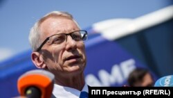 Професорът по физикохимия, който стана политик. Кой е Николай Денков
