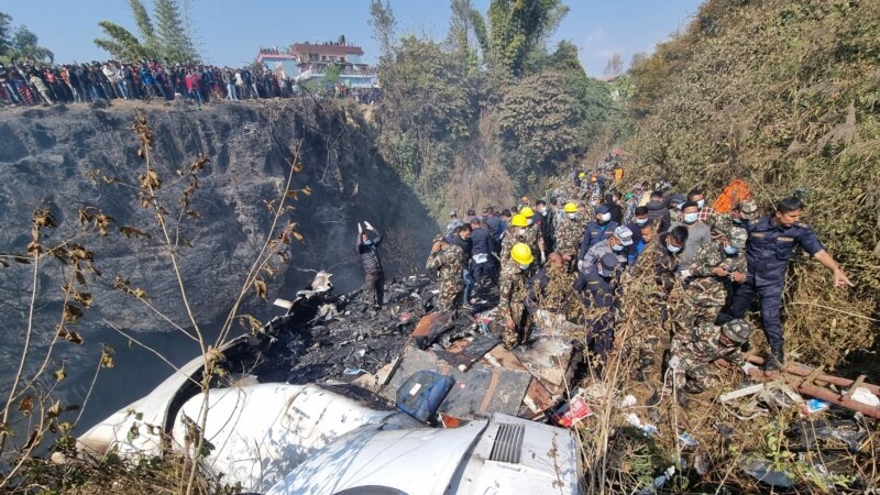Najmanje 68 poginulih u padu aviona u Nepalu
