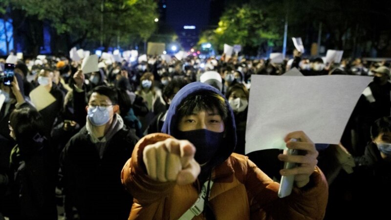 Kina olakšava restriktivne mjere pod pritiskom protesta