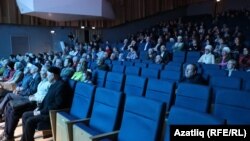 Айдар Хәлимнең иҗат кичәсенә килгән тамашачылар
