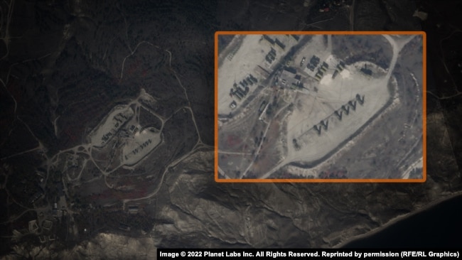 Спутниковые снимки Planet Labs, военная база и БРК «Бастион-П» вблизи Феодосии, 31 октября 2022 года