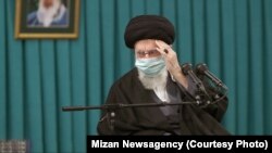 Әли Хаменеи.