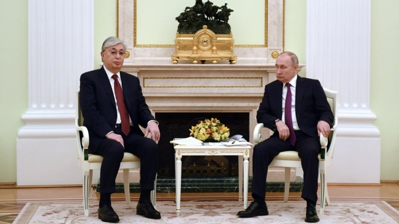  Kazakhstan's Toqaev Tells Putin Russia Strategic Partner Despite Ukraine War