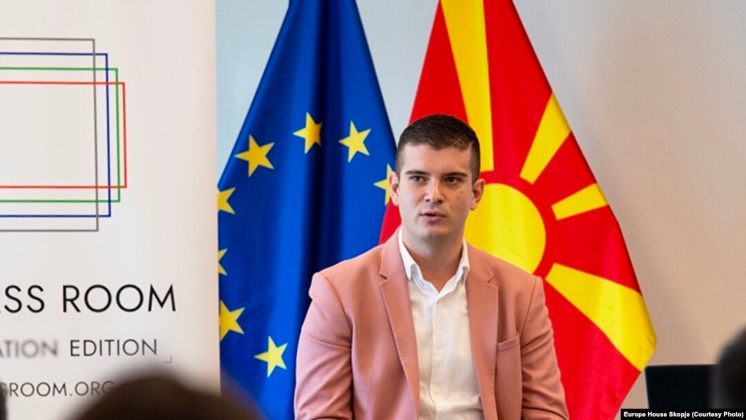 Иван Дургутов, дипломиран правник и магистер по право при ПФ Јустинијан Први - Скопје, млад европски амбасадор, 