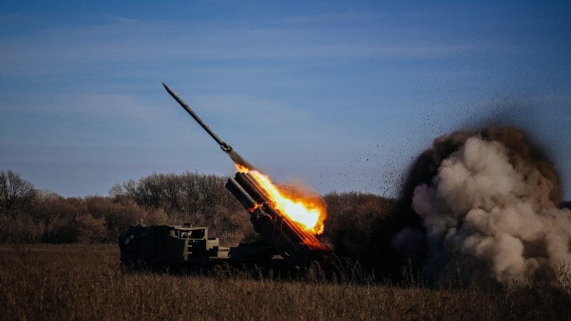 NATO promite să ajute mai mult Ucraina, bombardamentele rusești continuă