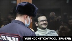 Илья Яшин во время суда в декабре 2022 года