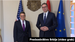 Diplomatul american Derek Chollet cu președintele sârb Aleksandar Vucic, 12 ianuarie 2023, Belgrad