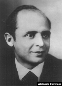 В 1944 году был арестован певец Вадим Козин. Одна из статей УК, по которой его приговорили к 8 годам лагерей, 154а, "мужеложество"
