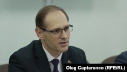 Vitali Ignatiev este suspectat printre altele că a făcut apeluri publice pentru modificarea frontierei de stat a Ucrainei.