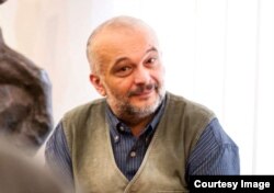 Mihai Maci consideră că, pe termen lung, efectul plagiatului are drept consecință plecarea cât mai multor oameni spre sisteme corecte.