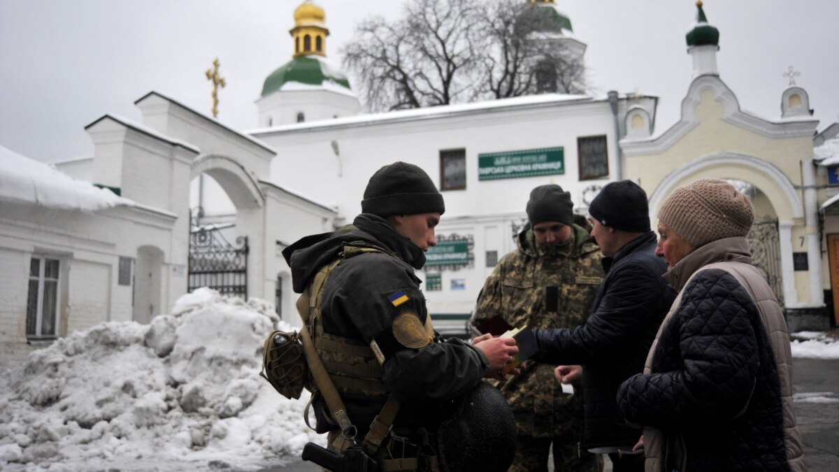 Ukraine's SBU Conducts More Raids At Churches Formerly Under