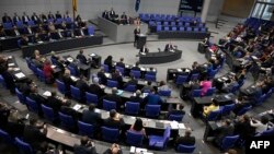 A német szövetségi parlament alsóházának ülése