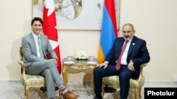 Премьер-министр Армении Никол Пашинян провел встречу с премьер-министром Канады Джастином Трюдо. Джерба, Тунис. 19 ноября 2022 г.