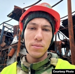 Mariupol – Szergej Riszev építőmunkás, aki két hónapon át dolgozott Mariupolban