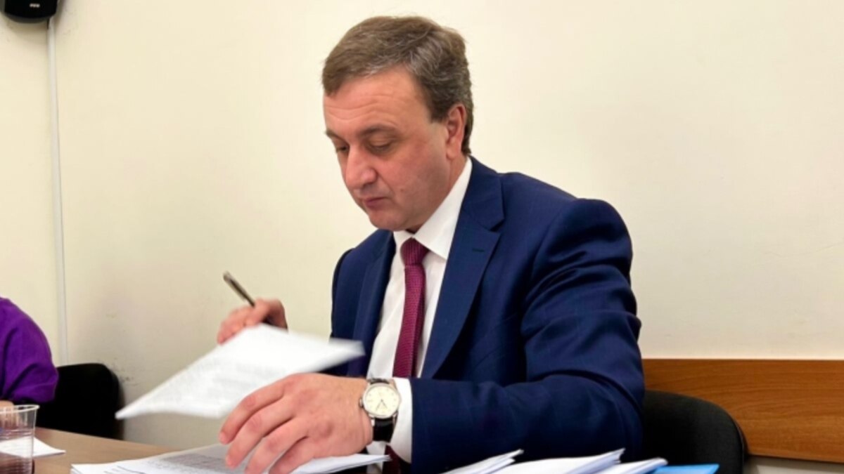 ბადრა გუნბამ ოკუპირებული აფხაზეთის „პრემიერად“ ვლადიმერ დელბა დანიშნა