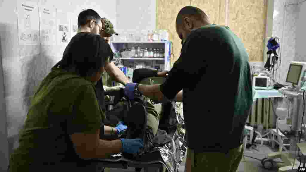 Bár a frontvonal mostanra biztonságos távolságra került a várostól, Liman kórházában sok sérült katona fordul meg