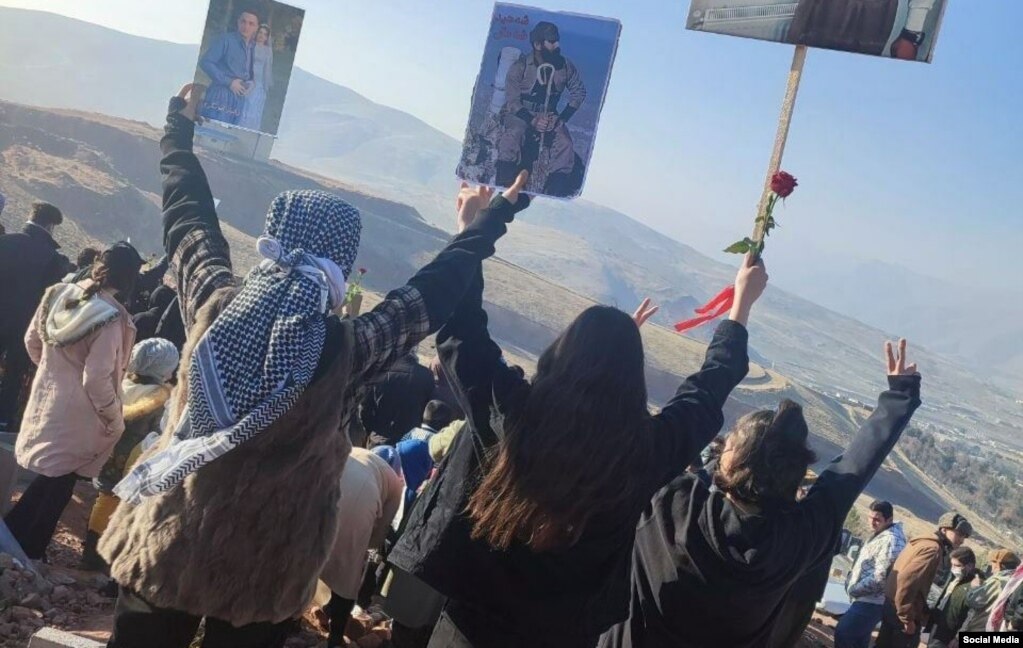A protest at the cemetery in Mahabad on January 2