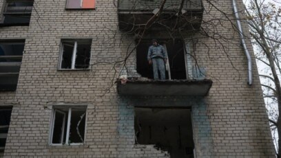 Руската армия поднови обстрела срещу украинския град Херсон и прекъсна