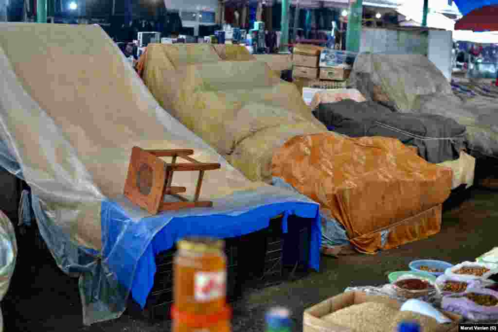 This December 20 image shows stalls, which were recently piled high with fruit, now lying empty in the central market of Stepanakert, a city known as&nbsp;Xankendi in Azeri.