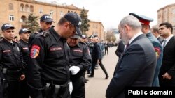 Armenia - Prime Minister Nikol Pashinian inspects newly trained officers of the Patrol Service in Vanadzor, April 16, 2022.