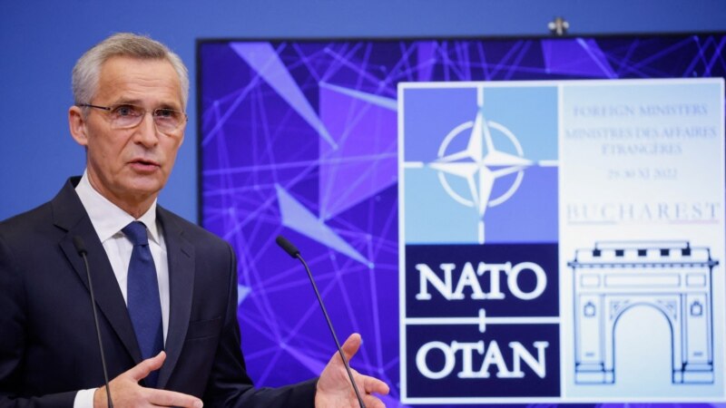 Stoltenberg la București: NATO va sprijini Ucraina „cât timp va fi nevoie”