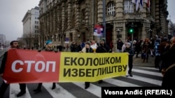 Novi protest ciljano je zakazan za 27. novembar, dan kada je godinu dana ranije, održan prvi u nizu masovnih protesta koji su doveli do odluke da Vlada prekine ugoror sa kompanijom Rio Tinto