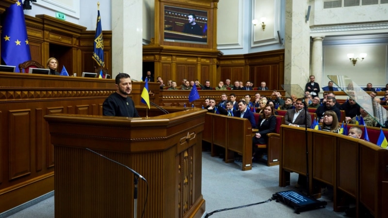 Ուկրաինայի խորհրդարանում շրջանառվում է  սովետական տոները չեղարկելու օրինագիծը 