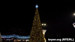 Новогодние украшения в Ялте, 27.12.2022