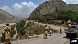نیروهای امنیتی پاکستان در یکی از مناطق خیبرپشتونخواه نزدیک به سرحد افغانستان 