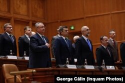 Prim-ministrul Nicolae Ciucă și membrii guvernului participă la ședința solemnă comună a Senatului şi Camerei Deputaţilor dedicată Zilei Naţionale a României, la Palatul Parlamentului din București, luni 28 noiembrie 2022.