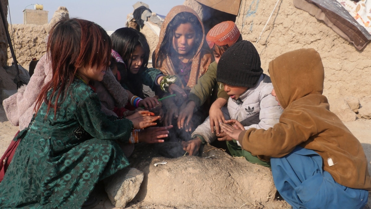 Gandhara Briefing: Afghans Brace For Brutal Winter, Chinese Influence In Pakistan, Malnourished Afghan Children - Vimarsana News