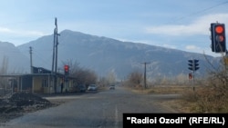 Several deadly clashes have taken place along the Kyrgyz-Tajik border's disputed segments in recent years. (file photo)