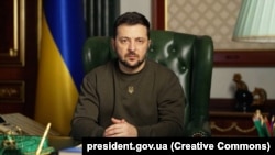 За словами Володимира Зеленського, єдиний шлях припинити це – витісняти крок за кроком російських військових з української землі.