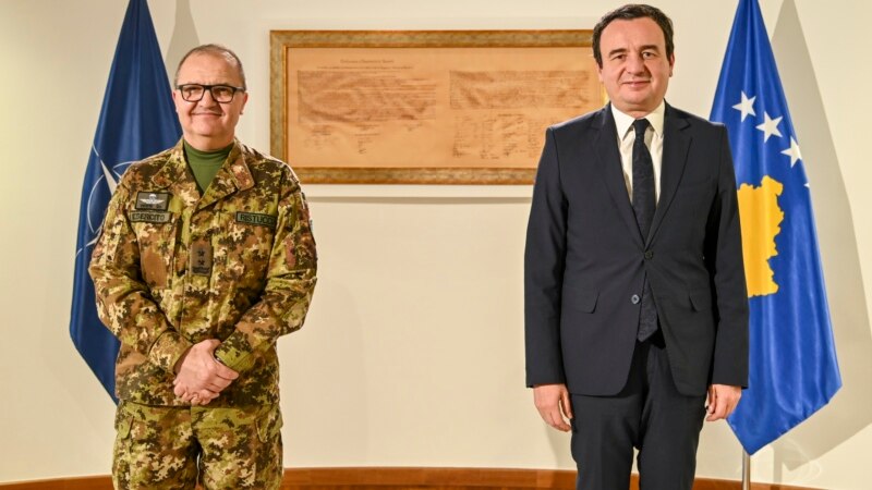 Kurti zatražio više NATO trupa na Kosovu zbog jačanja saradnje Srbije i Rusije