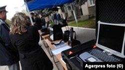 Expoziție de prezentare a aparaturii de supraveghere a frontierei achizitionate de Poliția de Frontieră din fonduri europene nerambursabile, prin Facilitatea Schengen. Noiembrie 2010