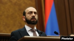 Министр иностранных дел Армении Арарат Мирзоян (архив)