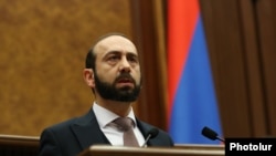 Ministrul armean de externe Ararat Mirzoian (fotografie de arhivă)