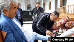 АҚШ дипломатик ёзишмаларида "криминал авторитет" деб таърифланган Салим Абдувалиев терговга қадар текширувга жалб этилган. 
