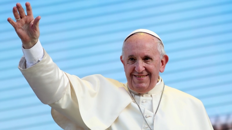 Папа Рымскі Францішак прылятае ў Літву