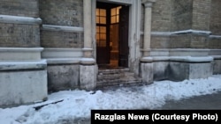 Požar je izbio na bočnom ulazu u crkvu, 8. januar 2026.