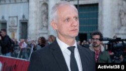 Иван Бърнев мина по червения килим на филмовия фестивал във Валядолид